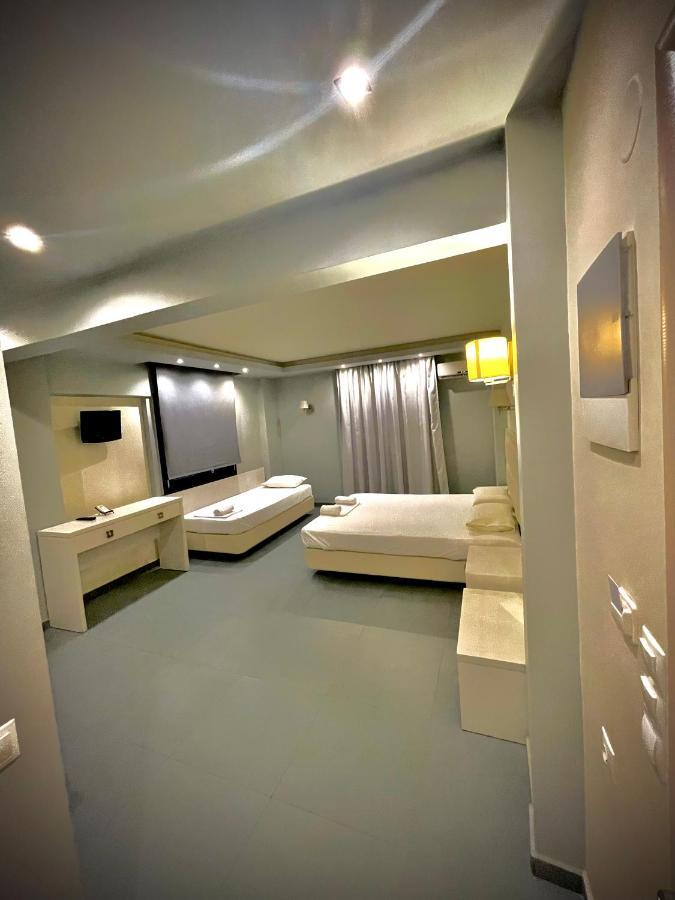 Blue Sea Boutique Apartments Olympiaki Akti Exterior photo